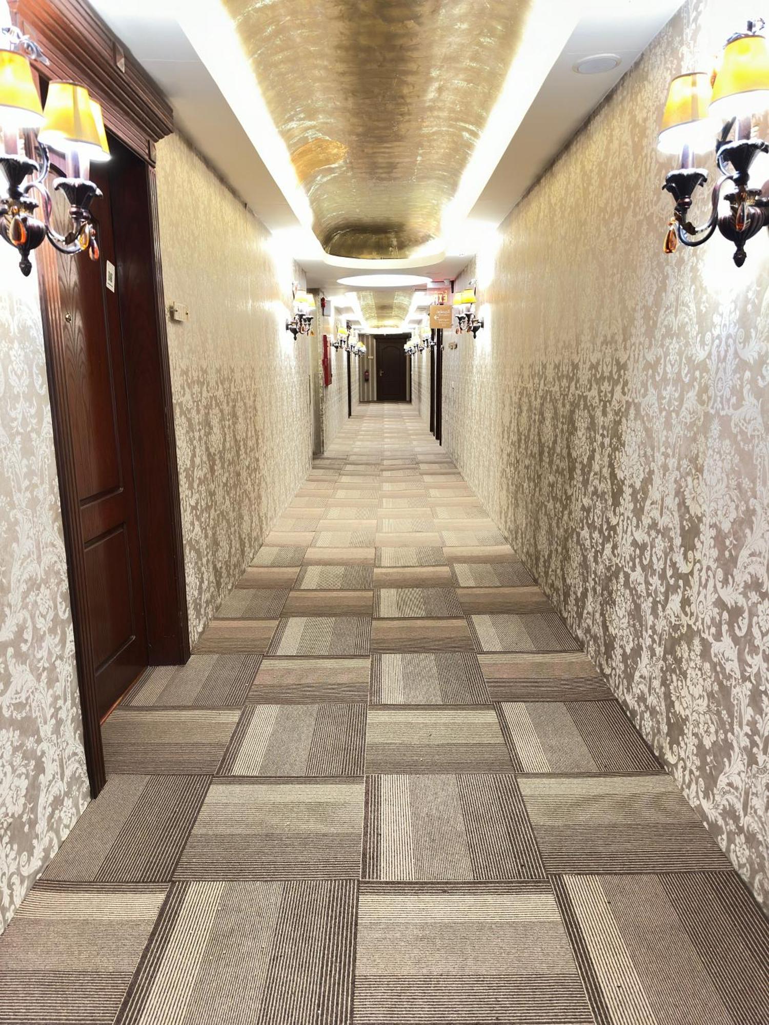 The Palace Suites Эль-Хубар Экстерьер фото